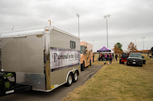 Diamond In The Ruff Mobile Pet Spa - Image 1