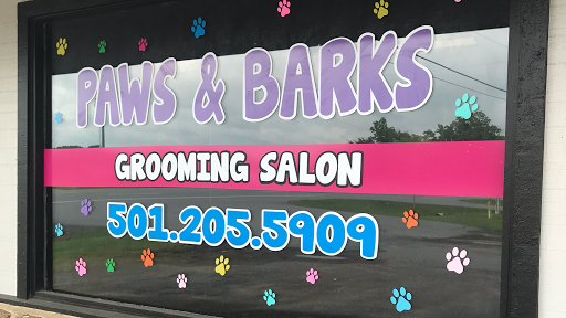 Paws & Barks Grooming - Image 1