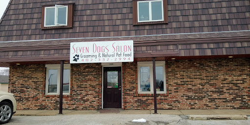 Seven Dogs Salon - Image 1