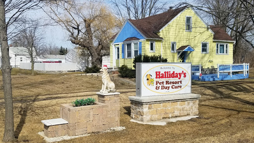 Halliday's Pet Resort & Day Care - Image 1