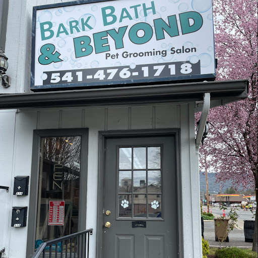 Bark Bath & Beyond - Image 1