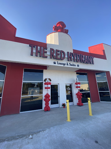 Red Hydrant Lounge & Suites - Image 1