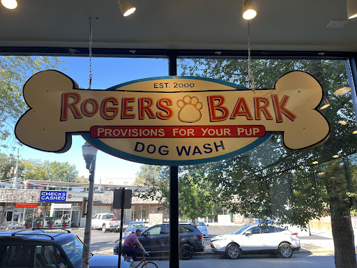 Roger's Bark Pet Salon Inc - Image 1